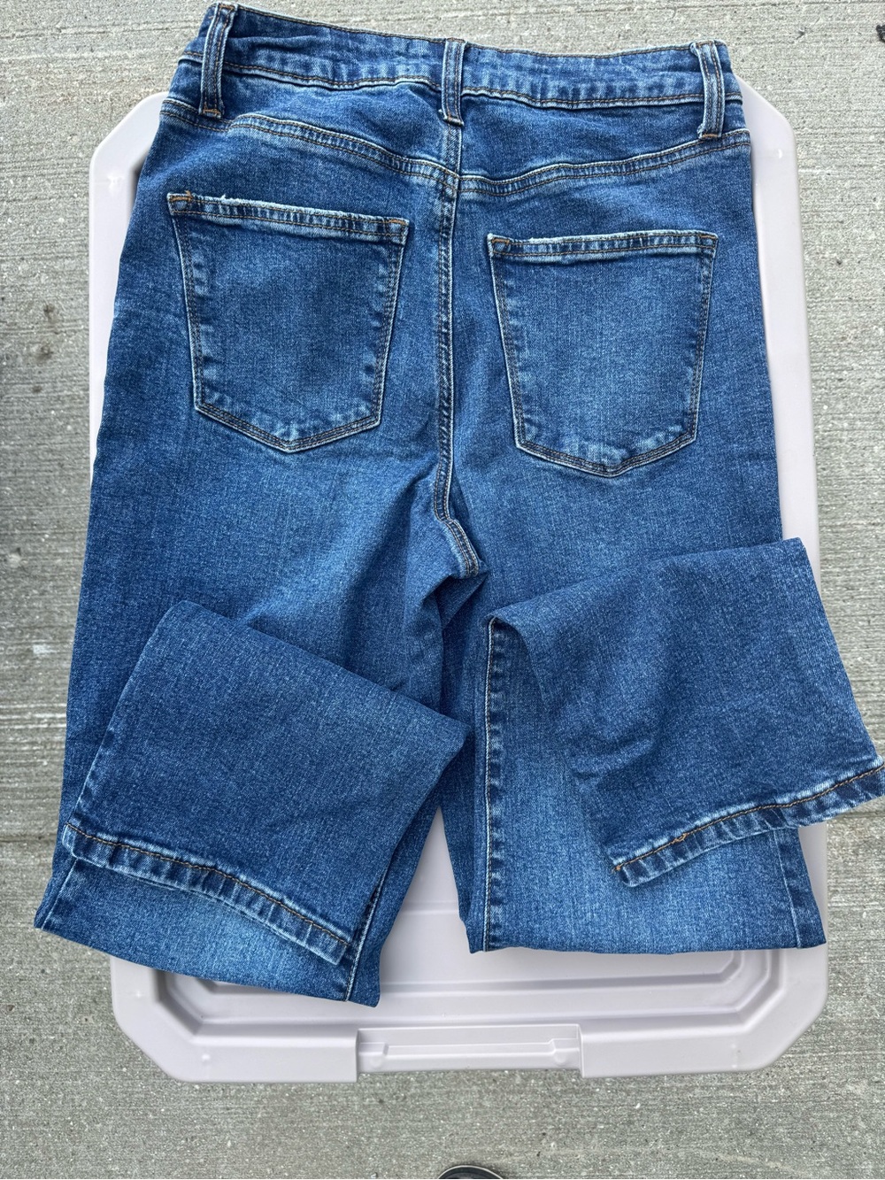 Sonoma Mid-Blue Straight-Leg Women's Jeans